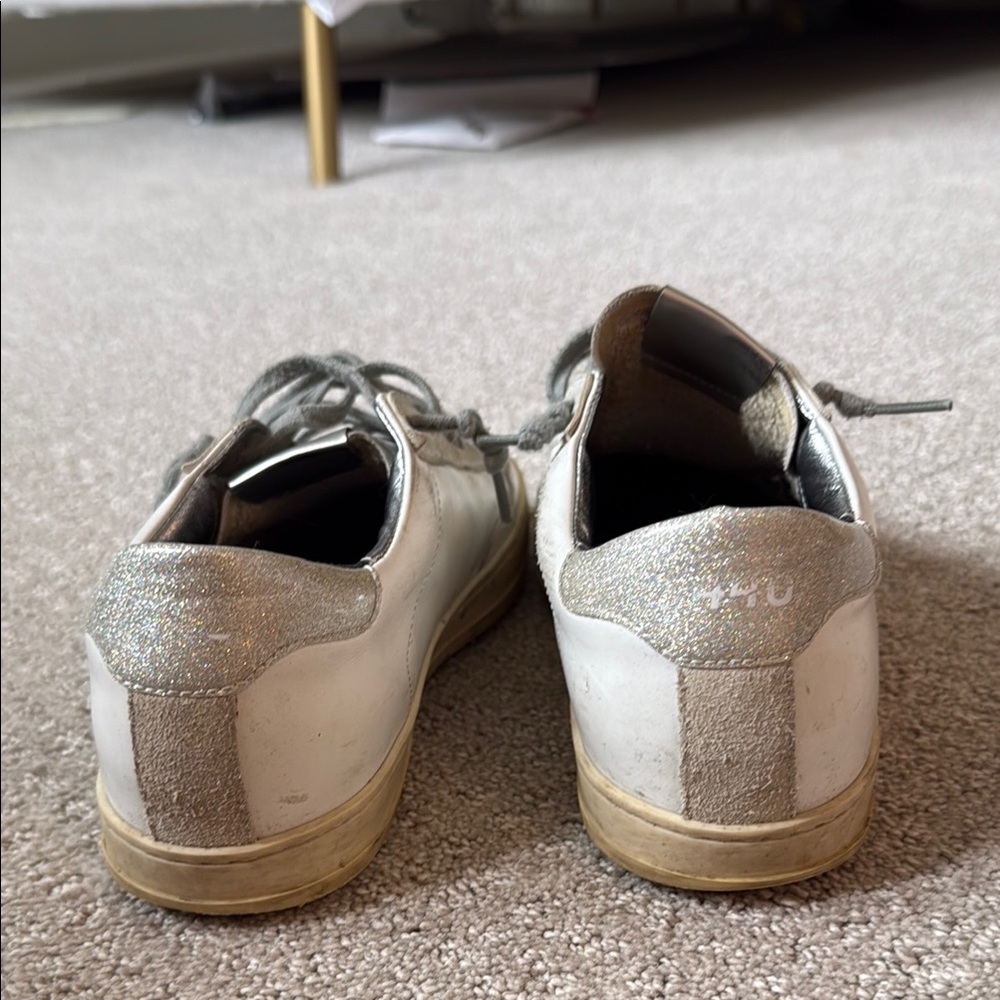 P448 Metallic Silver Sneakers - Picture 3 of 5